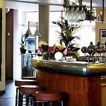 Hotel Paris Grand Cdg Aeroport 4 Etoiles 4*