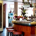 Otel Paris Grand Cdg Aeroport 4 Etoiles 4*