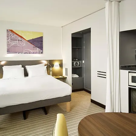 Paris Grand Cdg Aeroport 4 Etoiles 루와시 앙 프랑스