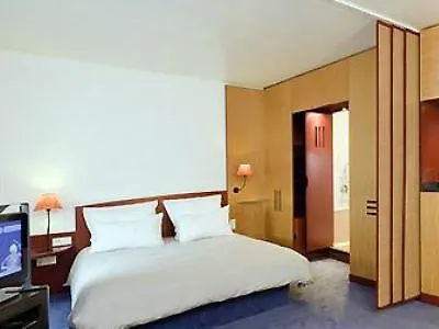 Paris Grand Cdg Aeroport Отель 4*