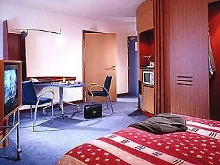 Отель Paris Grand Cdg Aeroport Руасси-эн-Франс