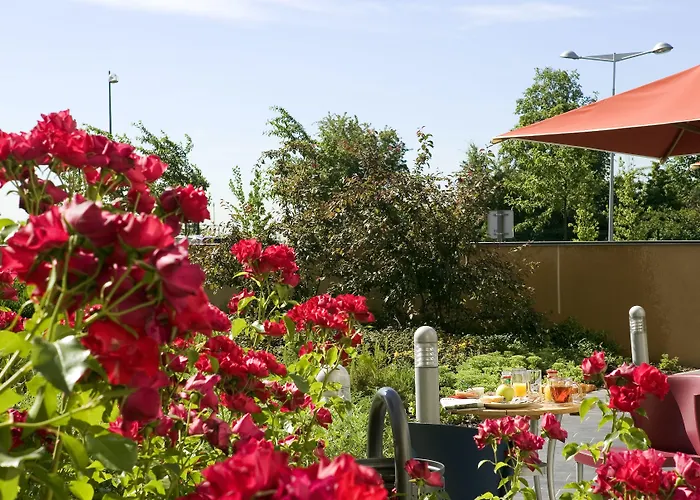 Paris Grand Cdg Aeroport 4 Etoiles Hotel 4*