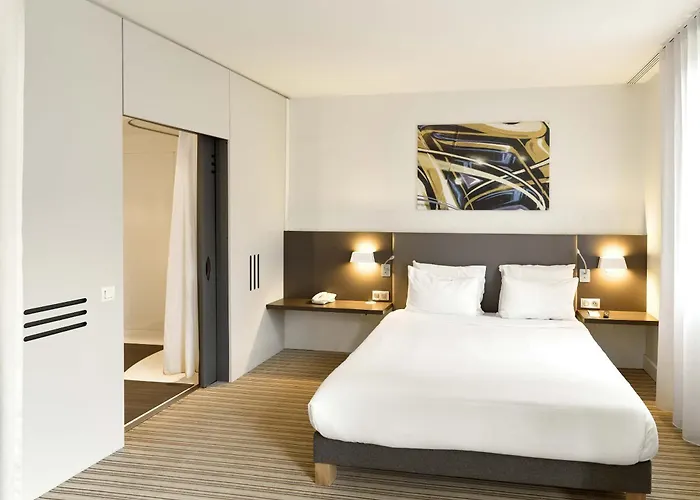 Hotel Paris Grand Cdg Aéroport 4 étoiles 4*