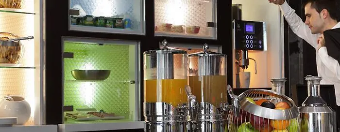 Hotel Paris Grand Cdg Aéroport 4 étoiles 4*